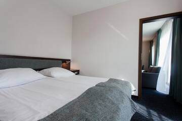 Фото номера Номер-студио Курортные отели Golden Tulip Gdańsk Residence г. Гданьск 6