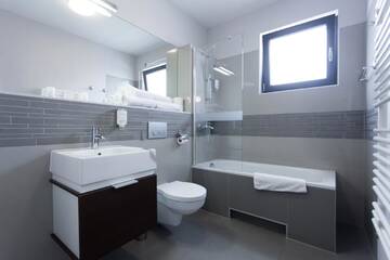 Фото номера Люкс Курортные отели Golden Tulip Gdańsk Residence г. Гданьск 7