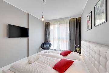 Фото номера Апартаменты Делюкс с 1 спальней и балконом (парковка) Апартаменты Apartamenty Apartinfo Aura г. Гданьск 3