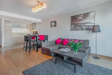 Фото номера Апартаменты с 1 спальней и видом на реку Апартаменты Apartamenty Gdańsk EU - Waterlane г. Гданьск 2