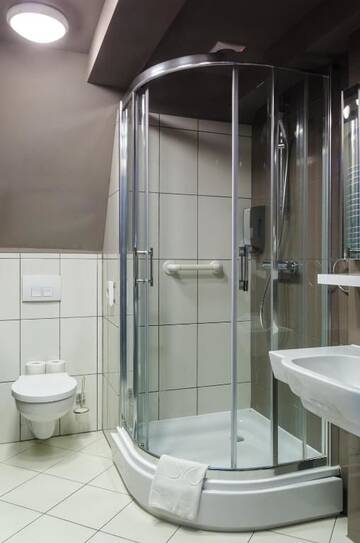 Фото номера Двухместный номер с 2 отдельными кроватями Отель Hotel Artus - Old Town г. Гданьск 13