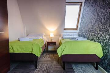 Фото номера Улучшенный четырехместный номер Отель Hotel Artus - Old Town г. Гданьск 8