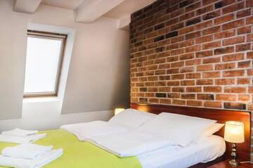 Фото номера Улучшенный четырехместный номер Отель Hotel Artus - Old Town г. Гданьск 11