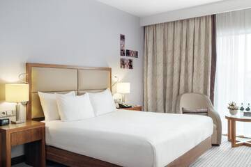 Фото номера Номер &quot;Hilton&quot; c кроватью размера &quot;king-size&quot; Отель Hilton Gdansk г. Гданьск 7