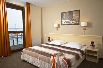 Фото номера Номер-студио с балконом Отель Hotel Galion г. Гданьск 3