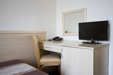 Фото номера Двухместный номер с 2 отдельными кроватями Отель Hotel Galion г. Гданьск 5