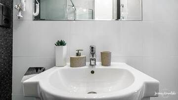 Фото номера Two-Bedroom &quot;Szlachecki&quot; Apartment (4 Adults) - Długa 54/55 Street Апартаменты Apartamenty Szlachecki i Pod Artusem г. Гданьск 34