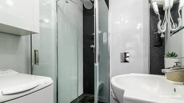Фото номера Two-Bedroom &quot;Szlachecki&quot; Apartment (4 Adults) - Długa 54/55 Street Апартаменты Apartamenty Szlachecki i Pod Artusem г. Гданьск 35