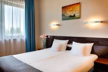 Фото номера Двухместный номер с 1 кроватью Отель Focus Hotel Gdańsk г. Гданьск 7