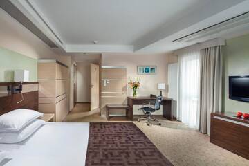 Фото номера Двухместный номер Делюкс с 1 кроватью Отель Hotel Arkon Park Business &amp; Sport г. Гданьск 4