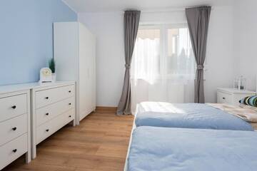 Фото номера Апартаменты с 2 спальнями с видом на сад (6 взрослых) Апартаменты Apartamenty Apartinfo - Blue Side Family г. Гданьск 16