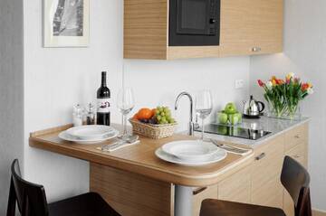 Фото номера Улучшенный люкс Отель Marina Club Hotel Old Town г. Гданьск 4