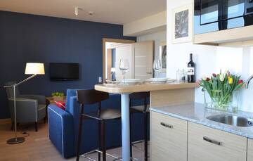 Фото номера Улучшенный люкс Отель Marina Club Hotel Old Town г. Гданьск 6