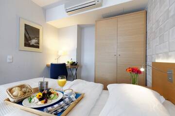 Фото номера Номер-студио Делюкс Отель Marina Club Hotel Old Town г. Гданьск 5
