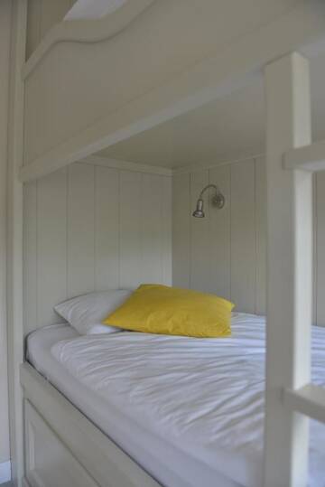 Фото номера Кровать в общем номере с 4 кроватями Хостелы Five Point Hostel &amp; Apartments г. Гданьск 4