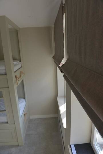 Фото номера Кровать в общем номере с 4 кроватями Хостелы Five Point Hostel &amp; Apartments г. Гданьск 3