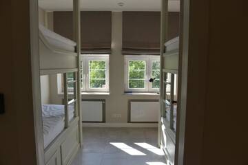Фото номера Кровать в общем номере с 4 кроватями Хостелы Five Point Hostel &amp; Apartments г. Гданьск 6