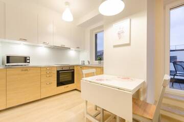 Фото номера Апартаменты с балконом – Chmielna, 71 Апартаменты Littleheaven Apartments г. Гданьск 4