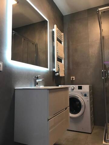 Фото номера Апартаменты с балконом - Św. Barbary, 12 Апартаменты Littleheaven Apartments г. Гданьск 13