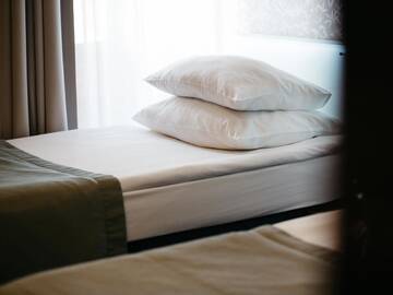 Фото номера Двухместный номер с 2 отдельными кроватями Отель Q Hotel Grand Cru Gdańsk г. Гданьск 7