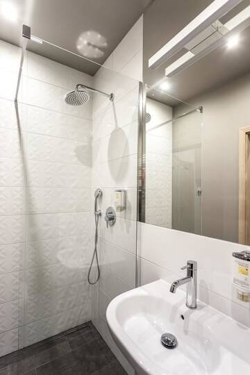 Фото номера Стандартный трехместный номер Отель Hotel Zatoka г. Гданьск 4