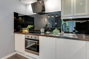 Фото номера Люкс с 1 спальней и балконом Апартаменты Old Town by Welcome Apartment г. Гданьск 9