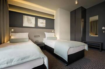 Фото номера Двухместный номер Делюкс с 1 кроватью Отель So Stay Hotel г. Гданьск 9