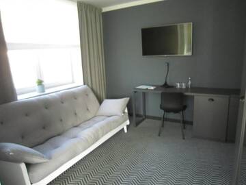 Фото номера Двухместный номер Делюкс с 1 кроватью Отель So Stay Hotel г. Гданьск 10