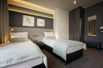 Фото номера Двухместный номер Делюкс с 1 кроватью Отель So Stay Hotel г. Гданьск 3