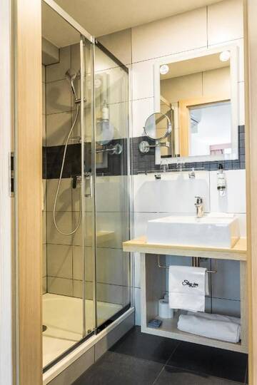 Фото номера Двухместный номер с 1 кроватью Отель Stay Inn Hotel г. Гданьск 7