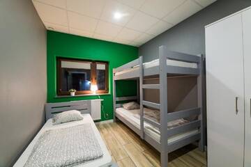 Фото номера Трехместный номер с собственной ванной комнатой Хостелы Hostel Filip 2 г. Гданьск 12