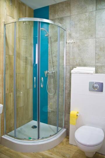 Фото номера Четырехместный номер с ванной комнатой Хостелы Hostel Filip 2 г. Гданьск 3