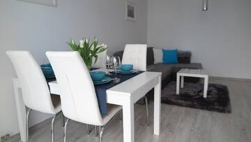 Фото номера Апартаменты с балконом Апартаменты BTS Apartaments - Apartamenty Blisko Morza г. Гданьск 5