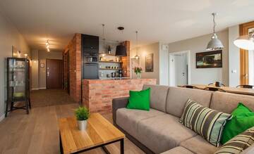 Фото номера Апартаменты Brick Loft с 3 спальнями и 2 ванными комнатами Апартаменты Stay Win Riverfront Lofts г. Гданьск 20