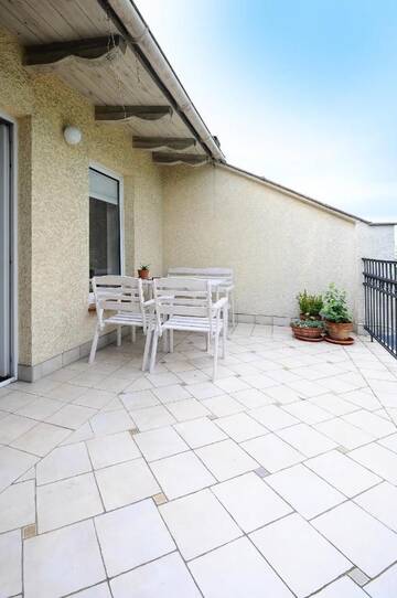 Фото номера Лофт Апартаменты A Place Like Home Apartamenty Wiewiorcza г. Гданьск 7
