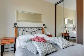 Фото номера Deluxe One-Bedroom Apartment with Balcony and River View 6/31 Апартаменты Old Town - River Point by Welcome Apartment г. Гданьск 9