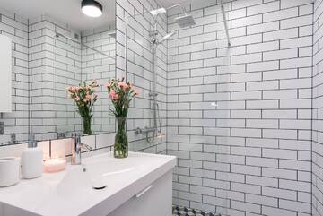Фото номера Апартаменты - 1-й этаж Апартаменты Elite Apartments City Center Suites г. Гданьск 14