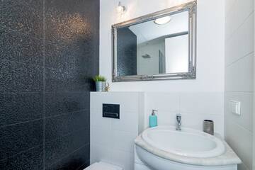 Фото номера Апартаменты с 2 спальнями Апартаменты 5th Floor Apartment г. Гданьск 16