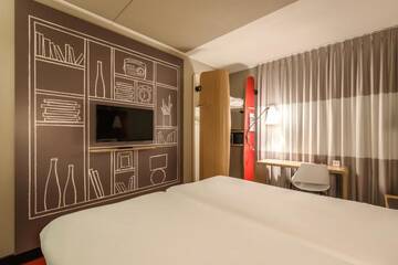 Фото номера Двухместный номер с 2 отдельными кроватями Отель Ibis Gdansk Stare Miasto г. Гданьск 4