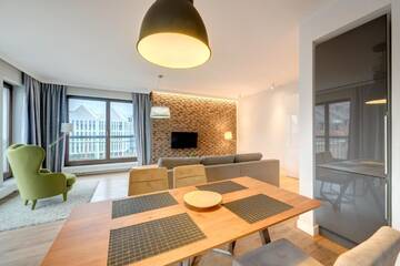 Фото номера One-Bedroom Apartment with River View and Balcony (4 Adults) Апартаменты Dom &amp; House - Apartments Old Town Szafarnia г. Гданьск 11