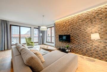 Фото номера One-Bedroom Apartment with River View and Balcony (4 Adults) Апартаменты Dom &amp; House - Apartments Old Town Szafarnia г. Гданьск 14