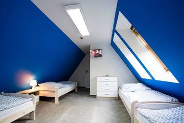 Фото номера Cемейный номер с собственной ванной комнатой Хостелы Moon Hostel г. Гданьск 2