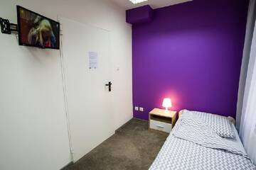 Фото номера Одноместный номер с ванной комнатой Хостелы Moon Hostel г. Гданьск 4