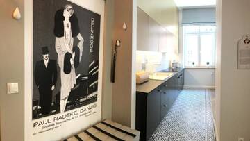 Фото номера Superior Two-Bedroom Apartment - 22/23 Długi Targ Street Апартаменты Patio Apartments - Old Town г. Гданьск 5