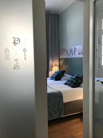 Фото номера Superior Two-Bedroom Apartment - 22/23 Długi Targ Street Апартаменты Patio Apartments - Old Town г. Гданьск 16