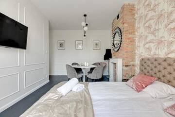 Фото номера Superior Apartment - 72 Podwale Staromiejskie Street Апартаменты Navy Group - Old Town Apartments г. Гданьск 11