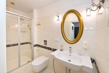 Фото номера Апартаменты с 2 спальнями - Sw. Ducha Street 53/55 Апартаменты Navy Group - Old Town Apartments г. Гданьск 17