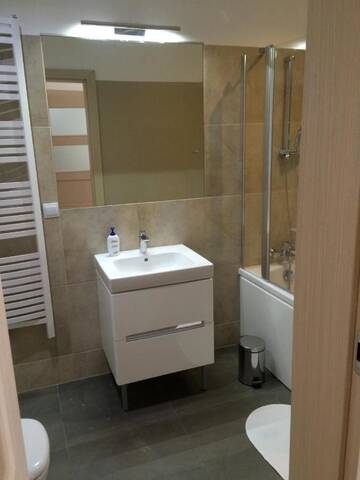 Фото номера Апартаменты с балконом Апартаменты Holidays and City Break in Gdańsk г. Гданьск 8