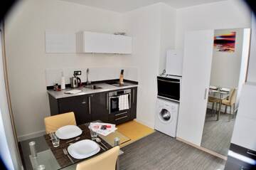 Фото номера Апартаменты-студио Апартаменты Holidays and City Break in Gdańsk г. Гданьск 6
