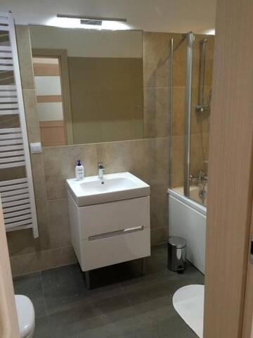 Фото номера Апартаменты с балконом Апартаменты Holidays and City Break in Gdańsk г. Гданьск 23